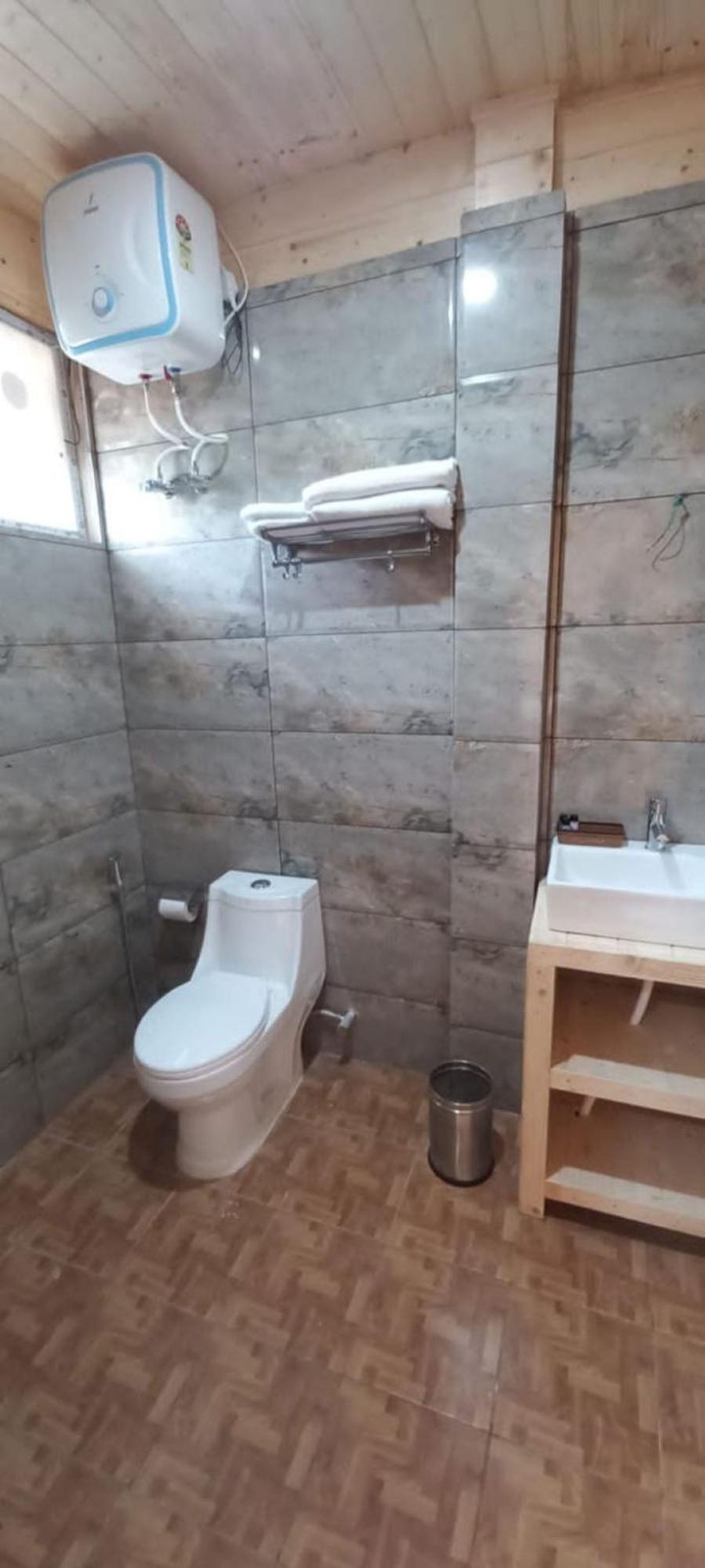 Vanprastha Resorts Dwarahat Kültér fotó